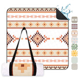 Sekey Picknickdecke Wasserdicht – Sandfreie Stranddecke mit Geometrischem Bohemian-Muster, PEVA-Unterseite & Tragegurt für Picknick, Camping und Strand
