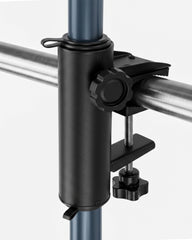 Sekey Sonnenschirmhalter für Balkon – Klemmhalterung für Geländer, platzsparender Schirmständer ohne Bohren, für runde & eckige Geländer (Ø 20–50 mm) & Schirmstöcke 19–38 mm, Schwarz-Metall
