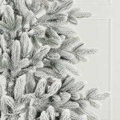 Salcar Halb-Weihnachtsbaum mit LED & Schnee 180/210 cm – Künstlicher Christbaum aus 100 % PE