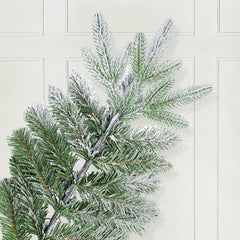 Salcar Künstlicher Weihnachtsbaum mit Schnee – Realistischer Tannenbaum aus PE & PVC, naturgetreu, schwer entflammbar, stabiler Metallständer, einfacher Aufbau, wiederverwendbar