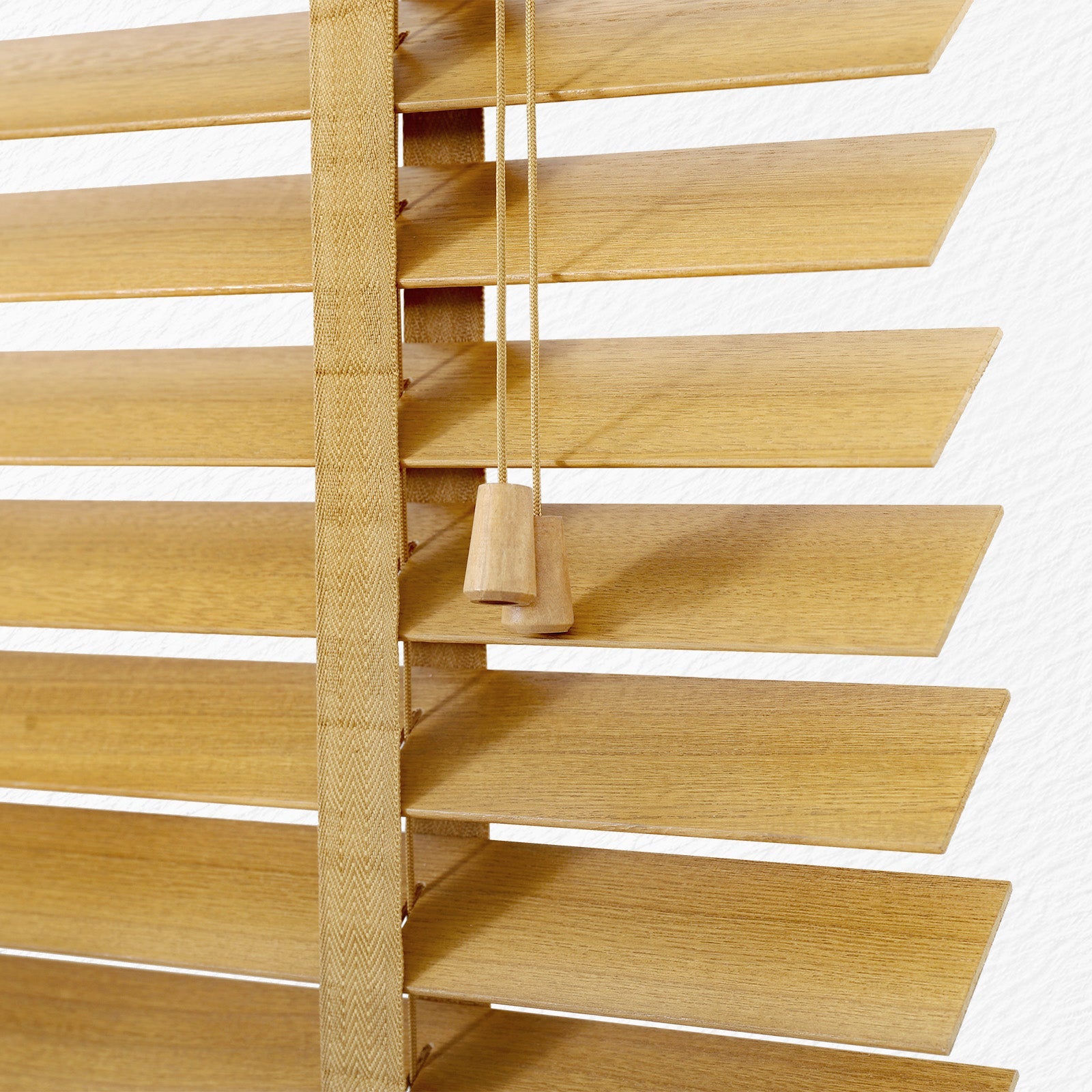 Sekey Jalousie aus Echtholz- Naturholzfarbe - 50 mm Lamellen mit natürlicher Holzoptik SEKEYMALL