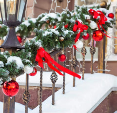 Salcar Weihnachtsgirlande künstlich Grün PVC – 3m/5m/10m, Realistische Tannengirlande für Innen & Außen, Dekoration für Tür, Kamin & Weihnachtsbaum Salcar
