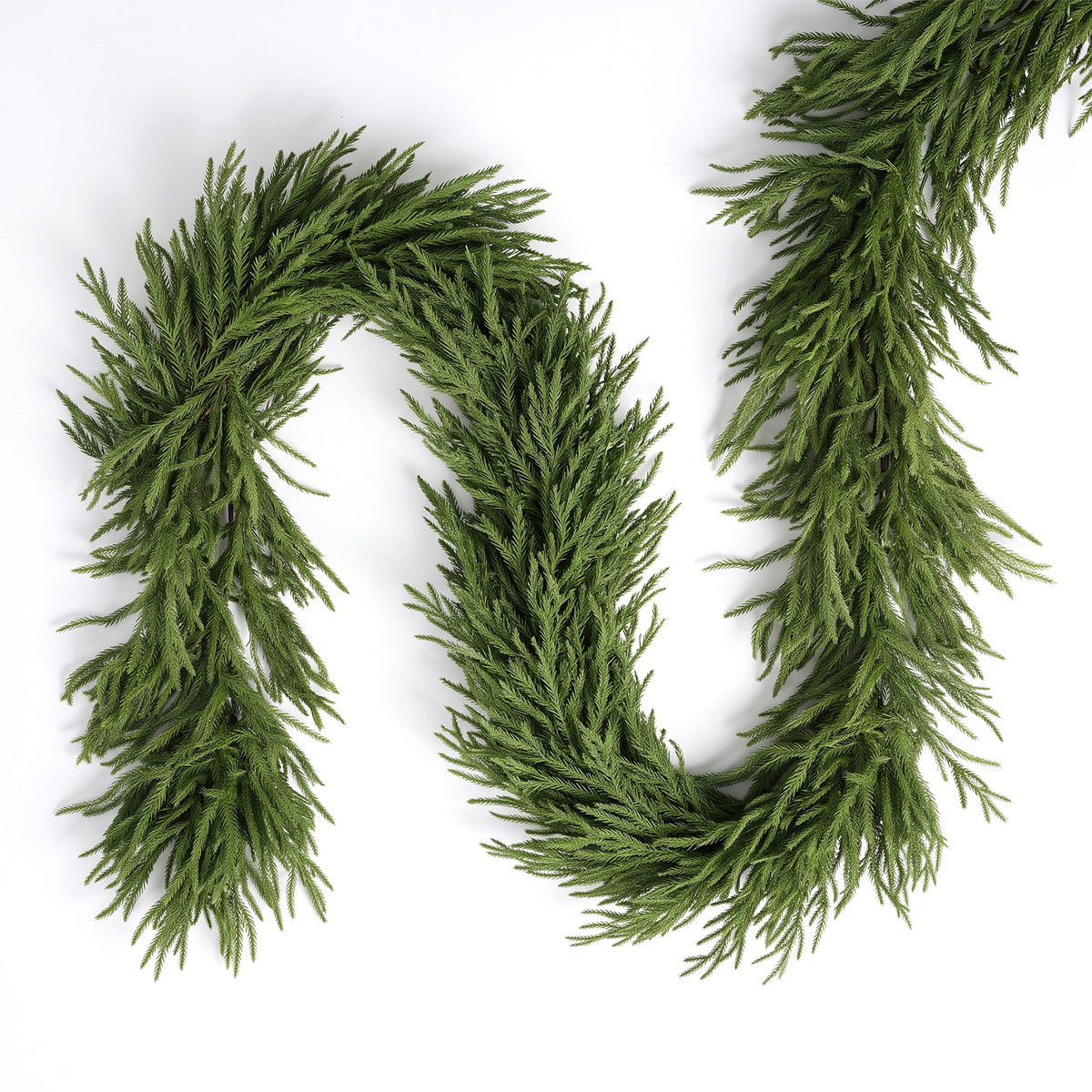 Salcar Künstliche Tannengirlande aus 100 % PE – Naturgetreue Weihnachtsgirlande, extra dicht, 3 m / 5 m