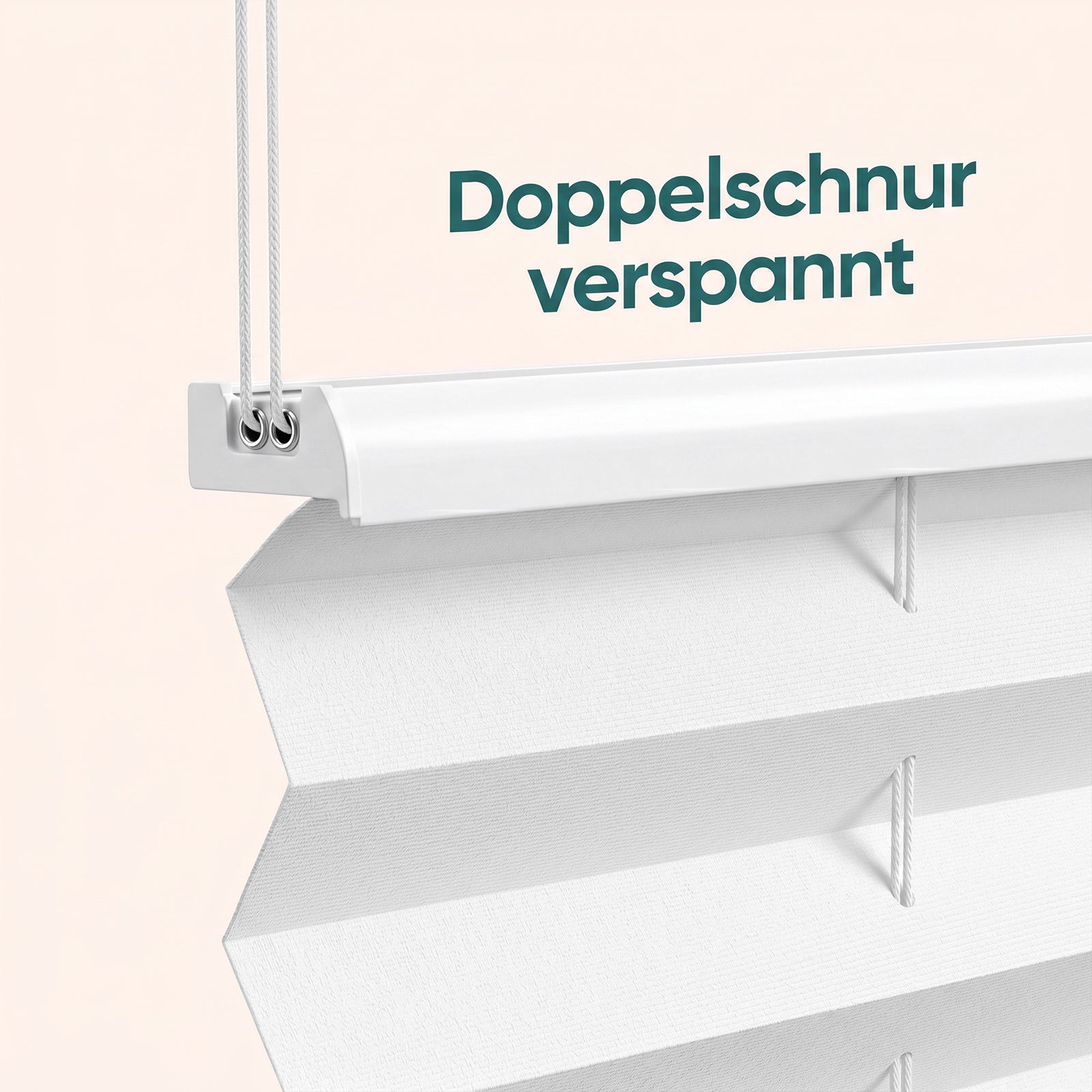 Stabile Doppelschnur verspannte Mechanik beim weißen Sekey Plissee, gleichmäßige Faltenführung und flüssige Höhenverstellung